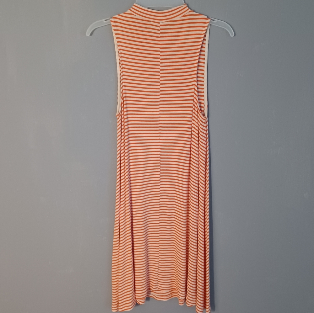 🌷3/$20🌷NWOT Everly Striped Mockneck Midi Dress - Picture 4 of 5